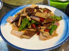 -缘来聚·徽菜名店(黄山宏村店)