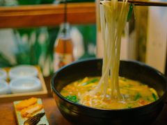 -银米·云南传统过桥米线(双廊黑金冠店)