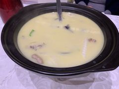 山药炖长江鮰鱼-雅和生态渔庄·宜城锅巴饭(龙灵山公园店)