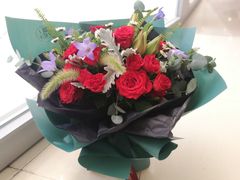 -谷莠子花艺·气球派对·绿植造景·花艺沙龙(金光华广场店)