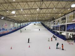 -乔波室内滑雪场