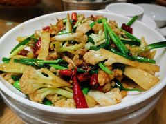 -费大厨辣椒炒肉(万家丽一店)