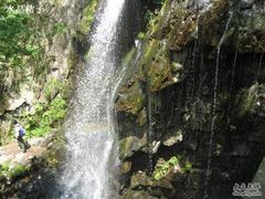 -藏龙百瀑风景区