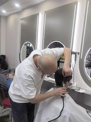 -安蒂护肤造型
