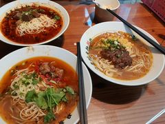 -兵哥豌豆面(雅颂居店)