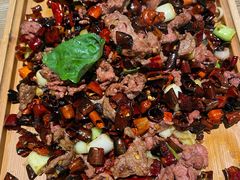 罗勒豉椒炒薄切牛肉-小大董·烤鸭(凤凰汇店)