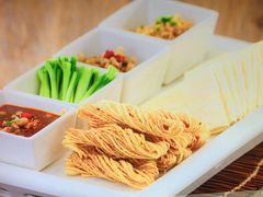 -香山湖家家宴(中山陵店)