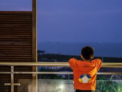 -皇马海口湾海景酒店(万绿园秀英港店)