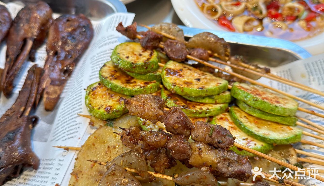 昆明的！暴好吃的烤鸡[流泪]肉嫩还爆汁！！ 