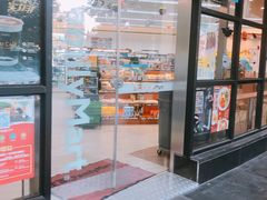 门面-全家便利店(天目山路三店)