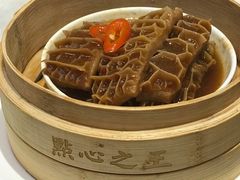-香港百合居(LCM置汇旭辉广场店)
