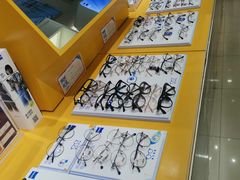 -诺柯视眼镜-蔡司依视路官方工厂店(淞南一店)