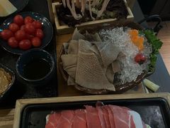 -湊湊火锅·茶憩(南京东路悦荟店)