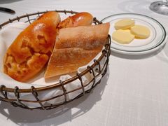 餐前包-Wolfgang’s Steakhouse 沃夫冈牛排馆(上海白玉兰广场店)