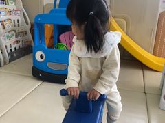 -小小王国亲子游泳(富民中心)