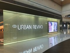 -URBAN REVIVO(济南领秀城贵和购物中心店)