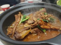 墨脱石锅香草鸭-墨脱石锅椰子鸡•香草鸭•东山羊(大东海店)