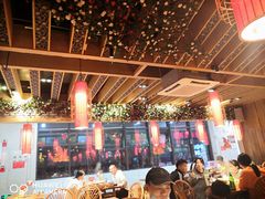 大堂-野山舂·贵州现舂酸汤火锅(鸿通城店)