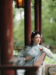 -一揽芳华汉服旗袍体验馆(拙政园店)