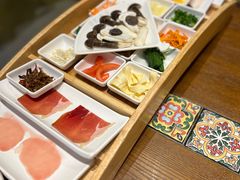 -芸南道·过桥米线(昆明老街旗舰店)