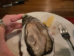 -斯普汇生蚝牛排馆(中骏世界城店)