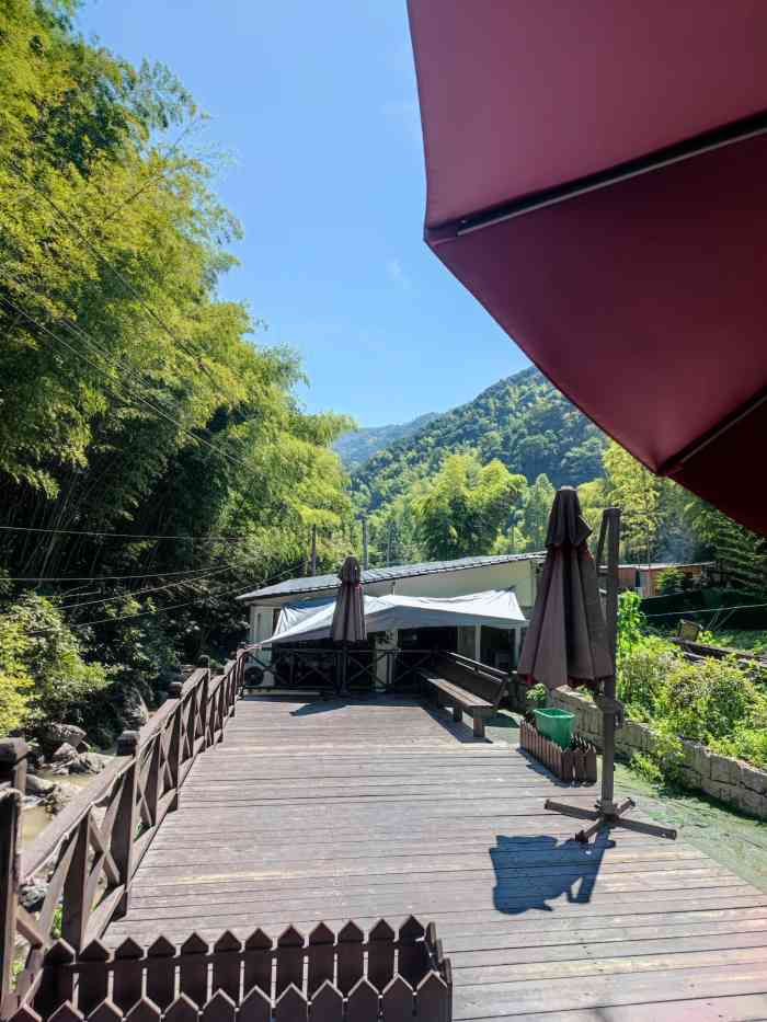 云石华克山庄-"抓住了暑假的小尾巴 带着儿子去避暑 山庄.