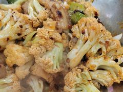 -鹤乡东北菜(崮山路店)