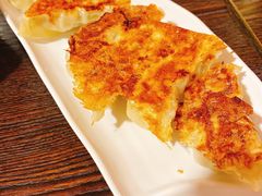 煎饺子-拉面莊夢語＆中华料理八椿