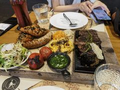 -Mark&Mars Restaurant