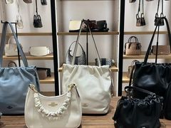 -COACH蔻驰(赛特奥特莱斯店)