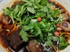 牛肉面-车沾巷·重庆老味豌杂面