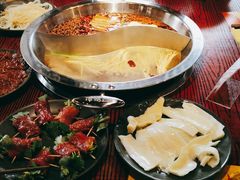 -谭鸭血老火锅(远大购物广场店)