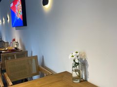 -臻鲜燕海鲜融合餐厅(金陵style店)