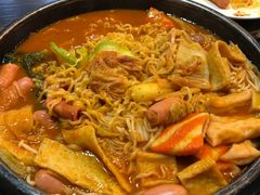 传统部队锅-the frypan韩国炸鸡啤酒(五路居店)