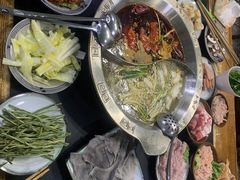 -重庆故事姊妹老火锅(财经学院店)