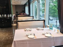 -皇饭儿餐饮管理有限公司(赞成大厦店)