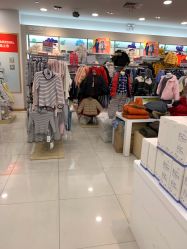 -爱婴室(上海紫荆广场店)