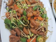 -红岩美食坊(伊春市伊春区)