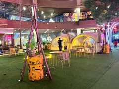 -瑞虹新天地月亮湾