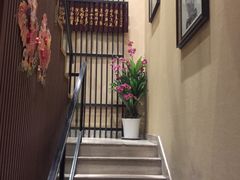 -湖庭壹品鸭王·传统北京烤鸭·别墅私房菜·庭院宵夜(江宁店)