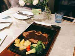 -必胜客(武汉欢乐谷店)