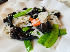 荷塘月色-老克勒上海菜(南京路步行街店)