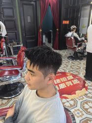 -豪帅男士理容馆