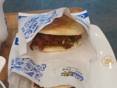 -西部马华清真兰州牛肉面·烧烤夜市(三里河店)