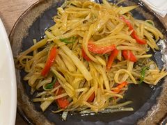 -乐领拈花溪·林涧食韵