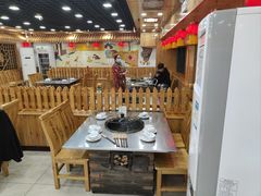 -屯老二农家铁锅炖·行业领军者(梅江店)