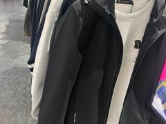 -燕莎奥特莱斯购物中心