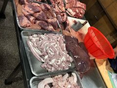 -标记美食新鲜猪杂(兴南大道店)