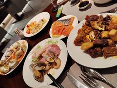 -万荟轩海鲜·粤式点心自助餐厅(蓝海风万怡酒店)