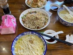-雪琴面馆富安特色鱼汤面(城中花园店)